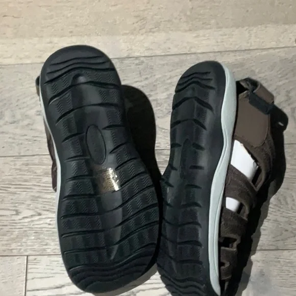 Dream Pairs Brown Sandals 8.5 size - Picture 3 of 3